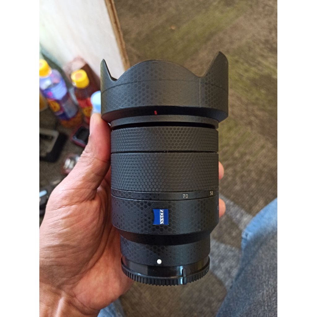 Lensa Sony 24-70mm F4 Zeiss