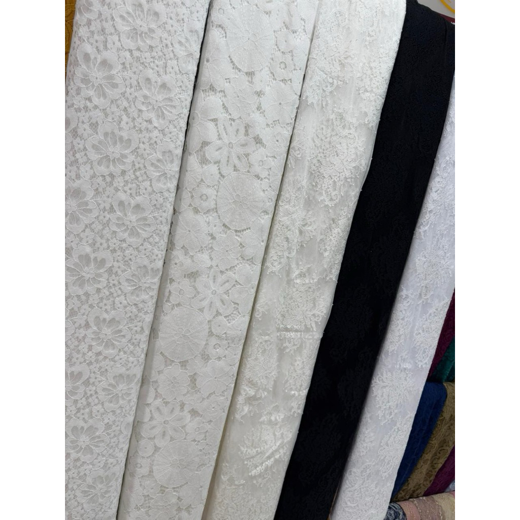 kain brokat luxury/ brokat murah/kain murah/ grosiran kain/ kain halus/ kain ecer / kebaya bali/ kai