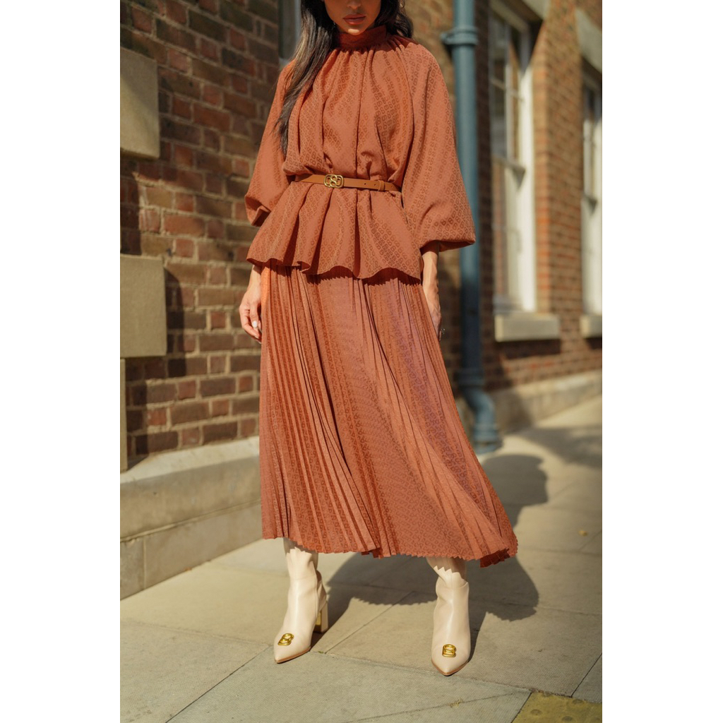 Buttonscarves Monogram Embossed Pleated Skirt - Terracotta