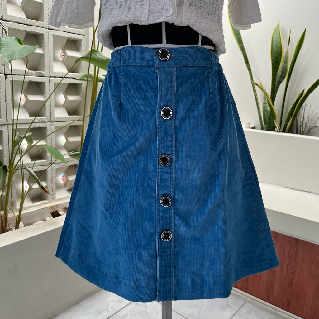 rok button skirt corduroy pendek vintage korean style / button skirt corduroy pendek retro korean st
