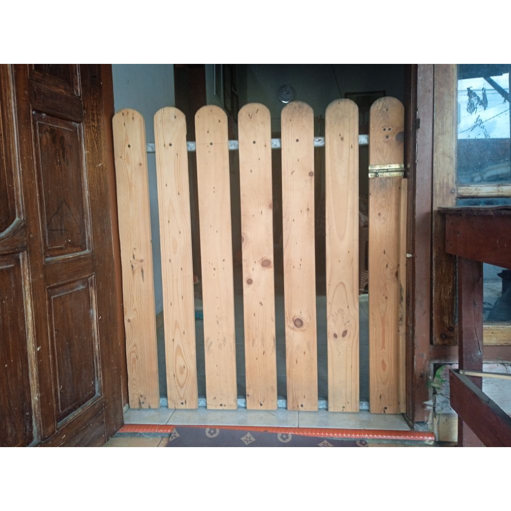 pagar pintu bayi/ pagar pintu aestetik/ pagar pintu  kayu jati belanda