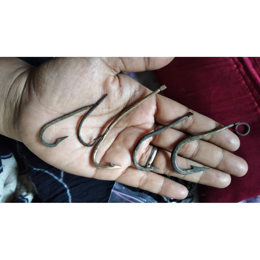 benda kuno antik temuan sungai