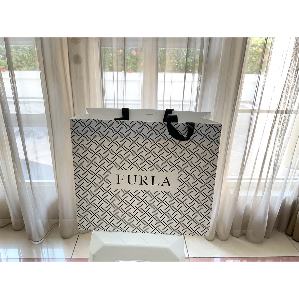 FURLA paper bag kantong kado large size
