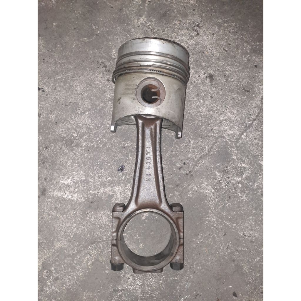 STANG CONROD CONNECTING ROD MITSUBISHI 8DC9, 8DC10, 8DC11, 10DC11 COPOTAN