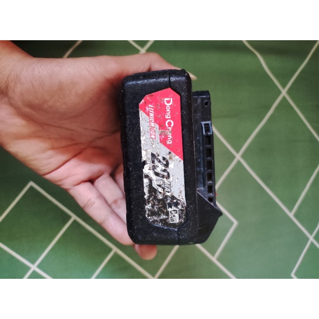 Baterai Dongcheng 4ah bisa untuk DCA DCK bekas