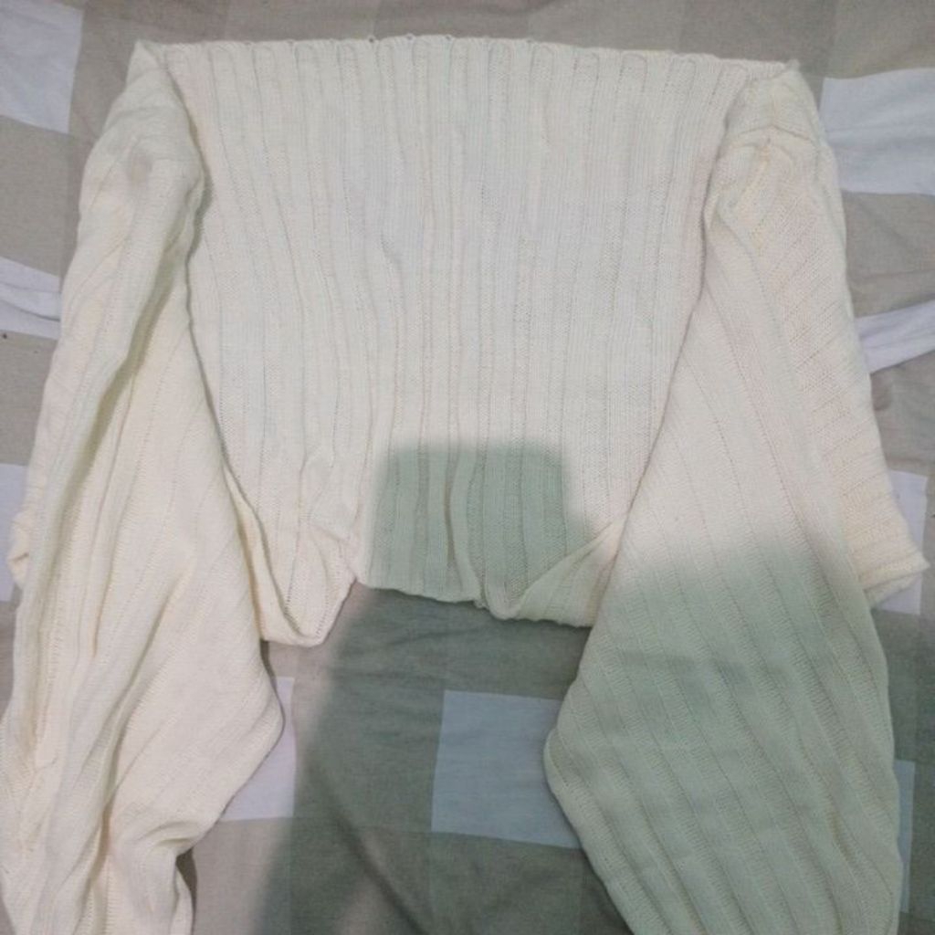 Preloved Cardigan rajut crop