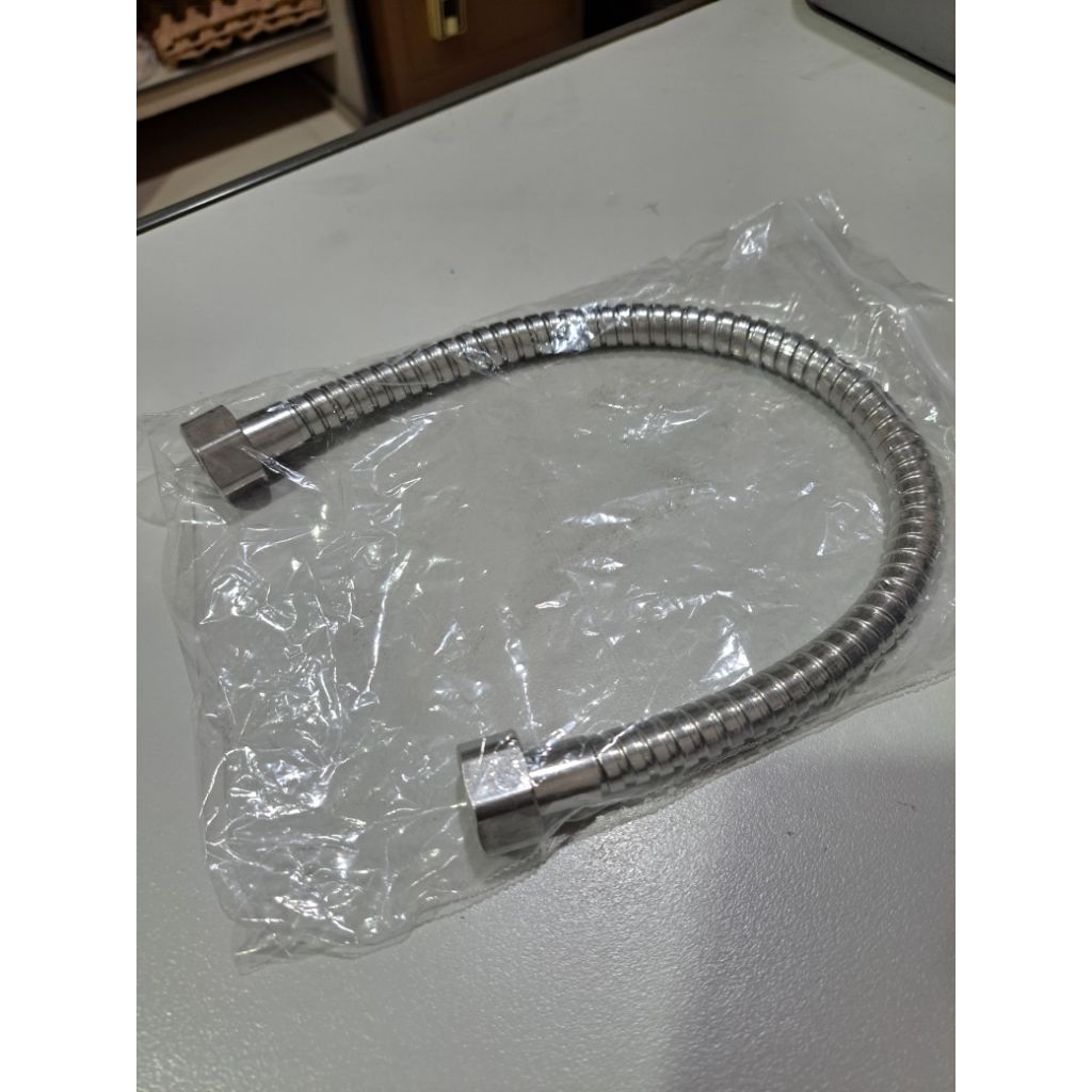 Selang Shower Flexible Stainless|Selang Sambungan Tiang Shower 40 cm|Selang Flexible Stainless Black