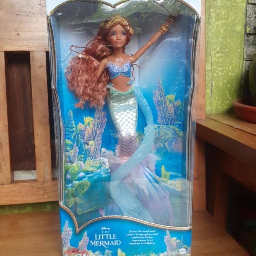 Disney The Little Mermaid Deluxe Ariel
Doll