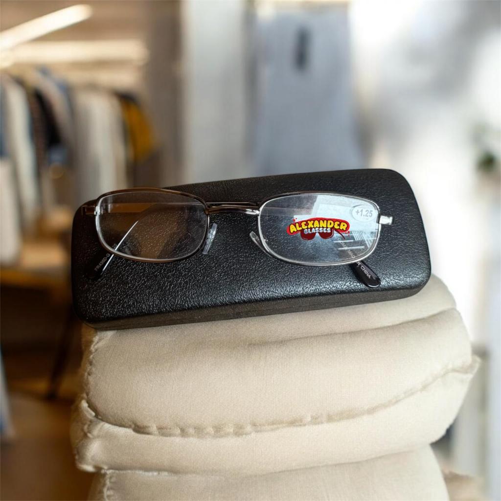 Kacamata Baca Plus Ori Optik Lensa Kaca Beling Anti Baret 100% Lebih Jernih Frame Kecil Bahan Titani