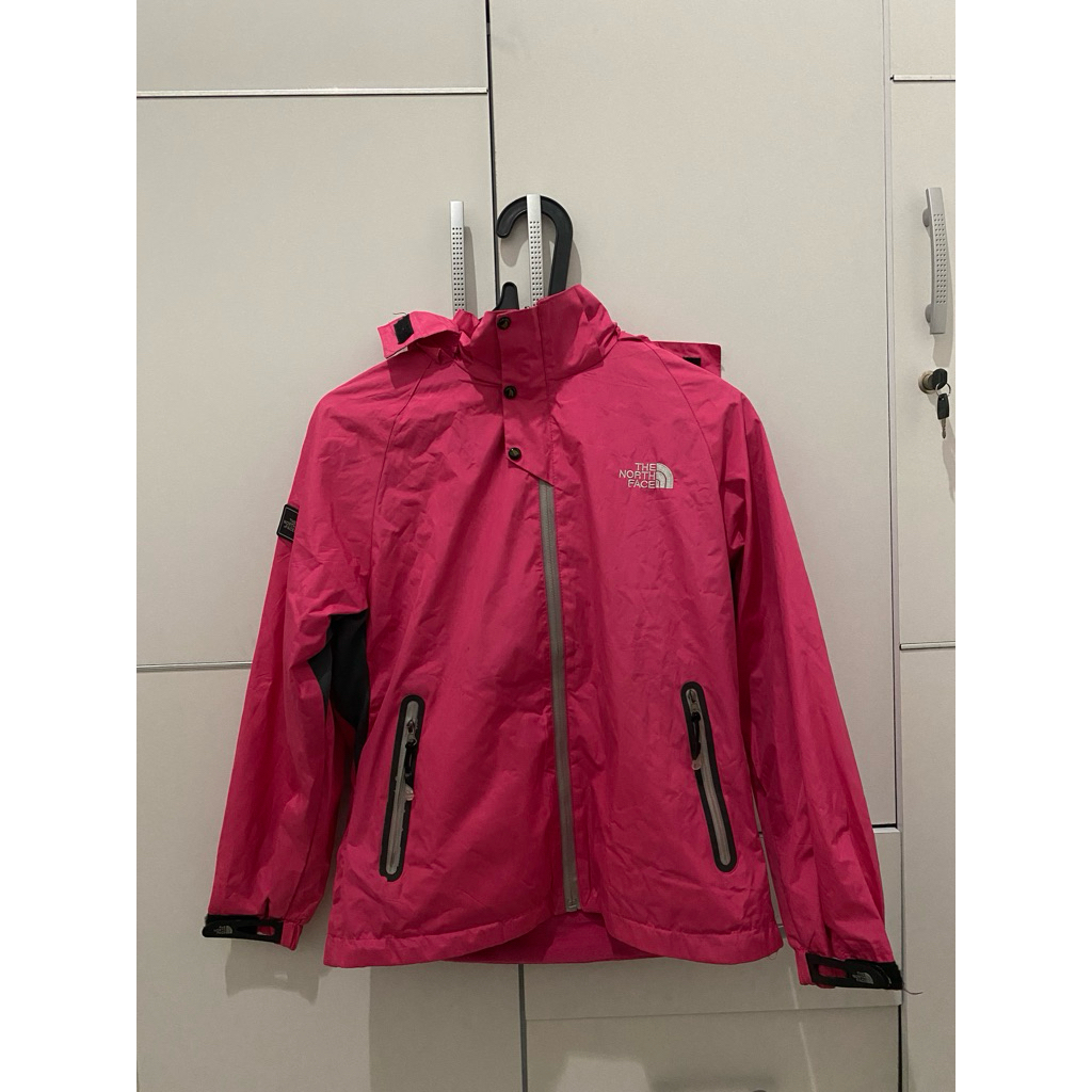 JAKET OUTDOOR TNF PINK