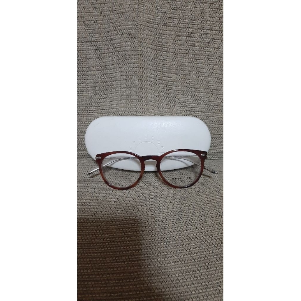 Kacamata Bridges Baru.