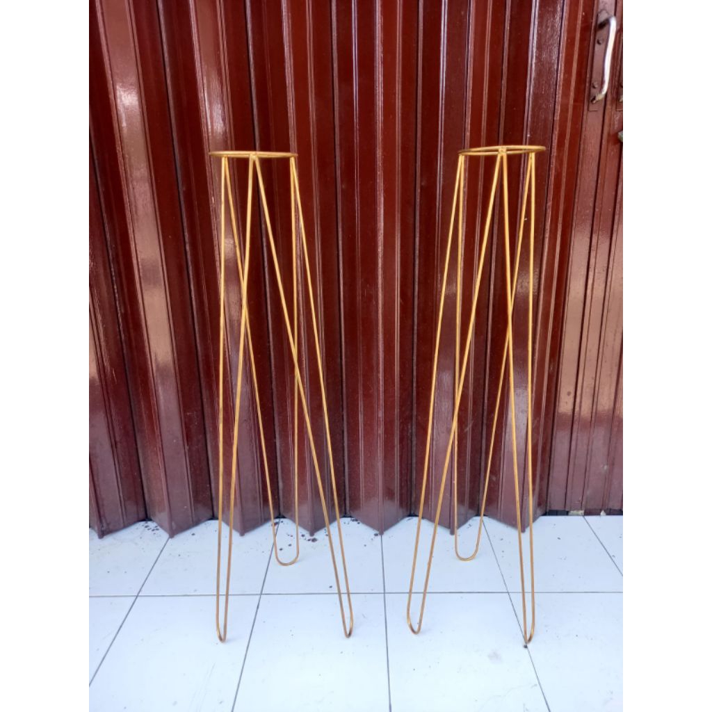 KAKI BESI STANDING FLOWER POT