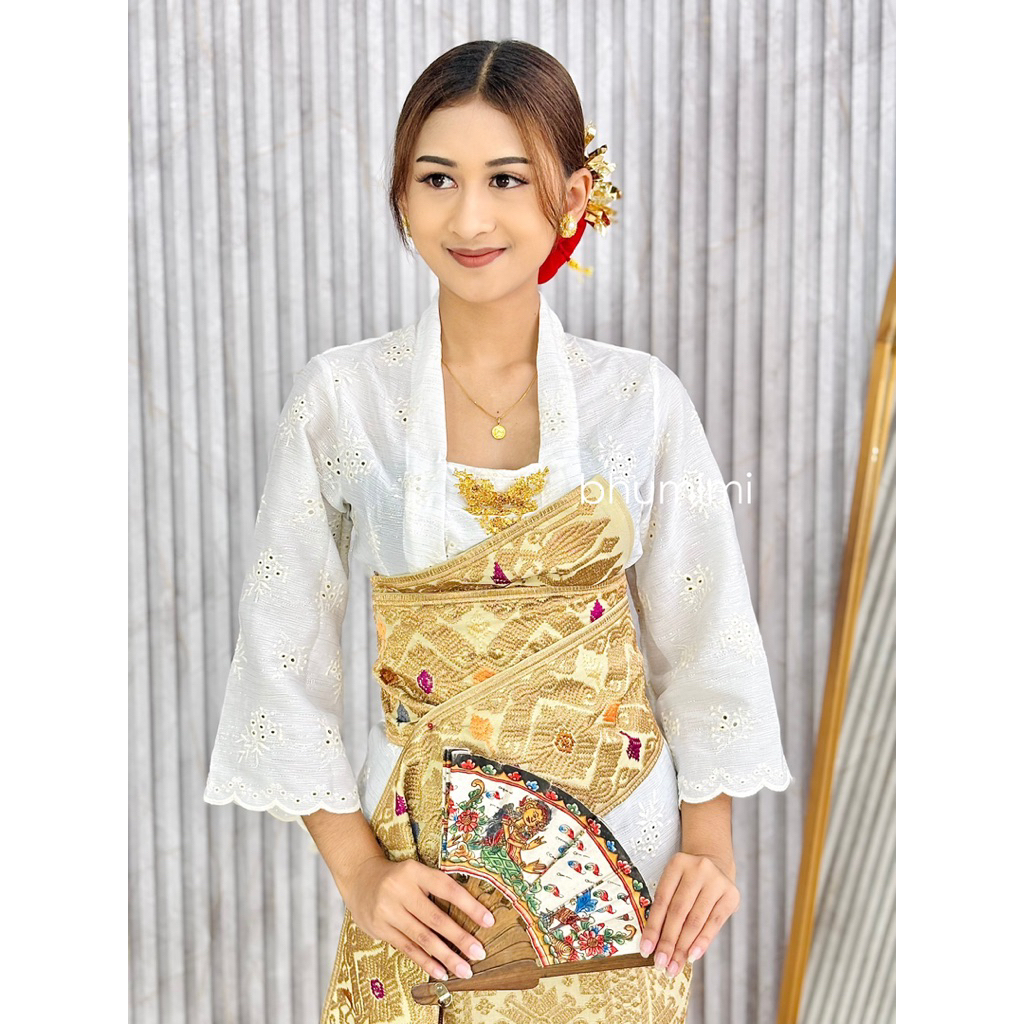 Kebaya Prada Bordir/ Kebaya Katun / Kebaya Putih
