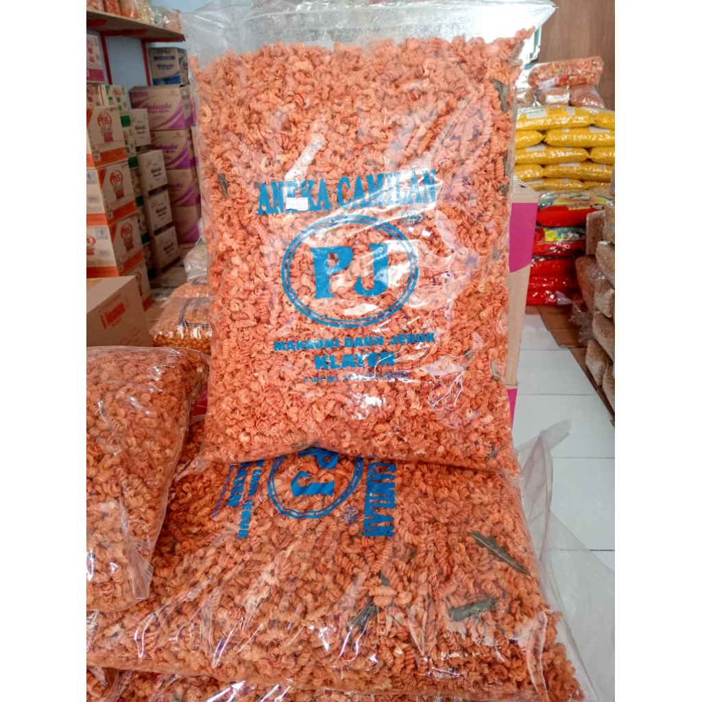 MAKARONI SPIRAL PEDAS DAUN JERUK / MAKARONI SPIRAL BALADO PEDAS DAUN JERUK 250 GRAM