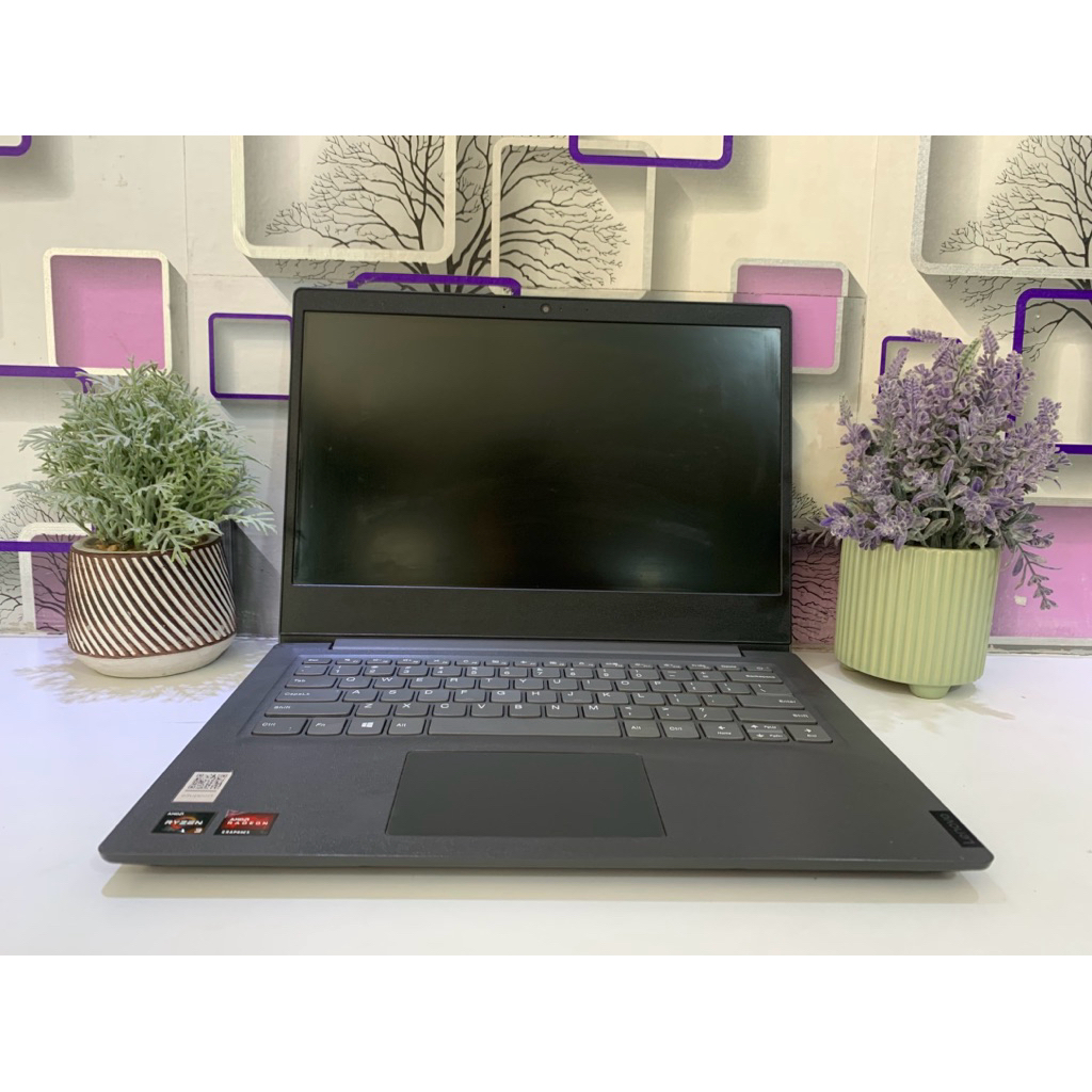 LENOVO 82C6 (second)  AMD RYZEN 3 3250U