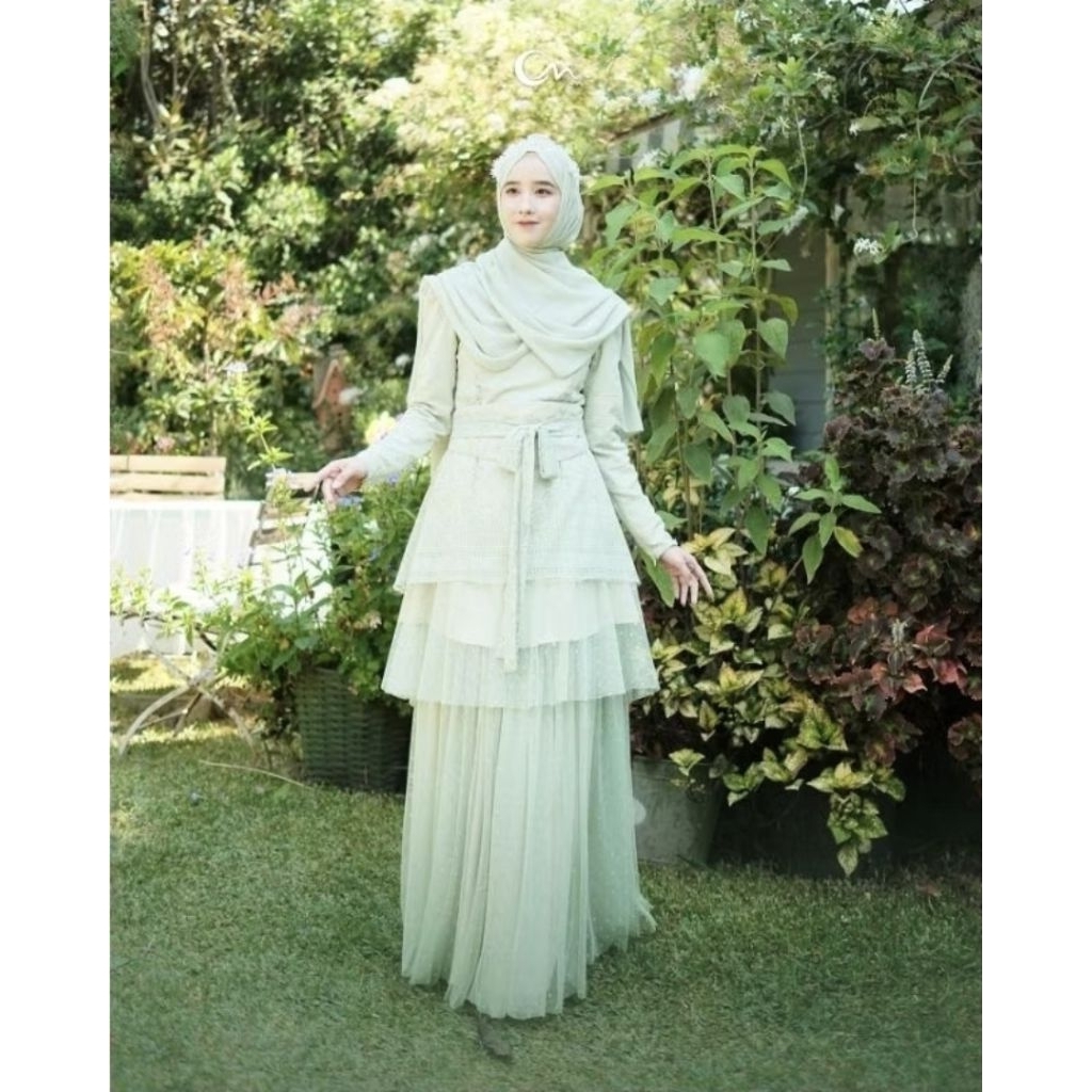 lelangan COVERME set rok lily secret garden (L)