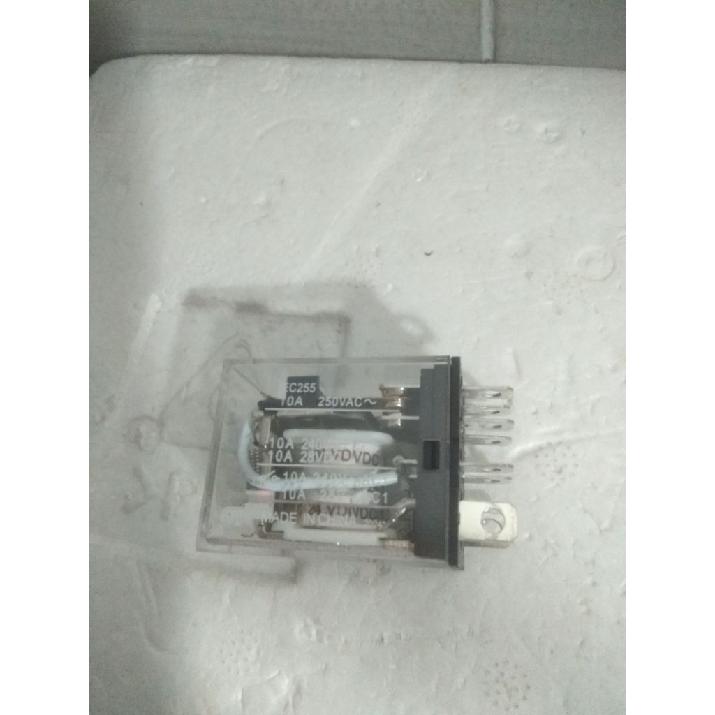 Relay IEC255 10A 250VAC RELAY 24VOLT 8PIN RELAY 24VOLT