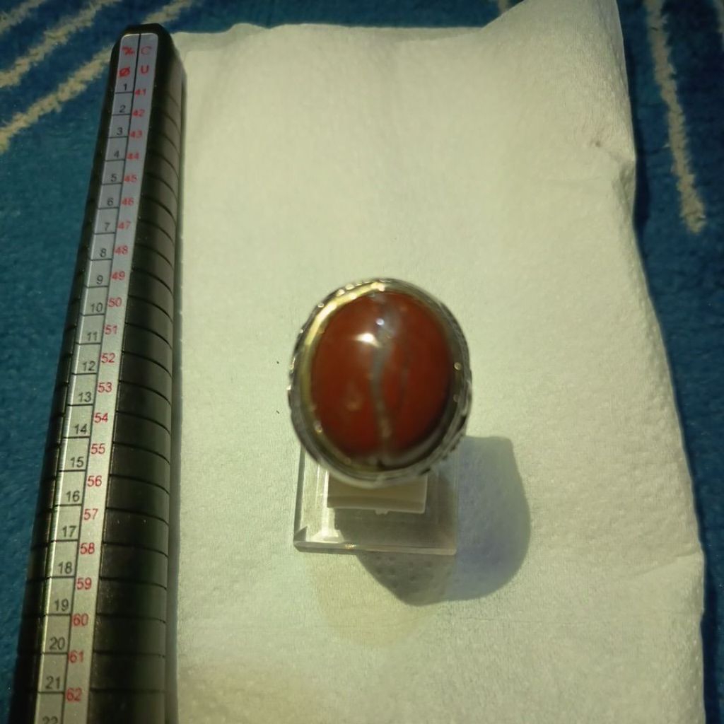 Cincin. kendit. ati. ayam. sakral