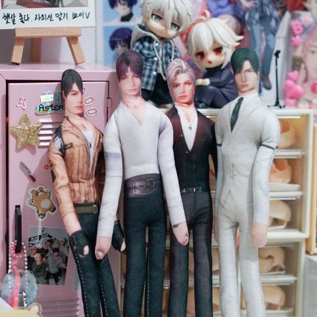 [Ready] Boneka Mleyot Love and deepspace Plush doll lads