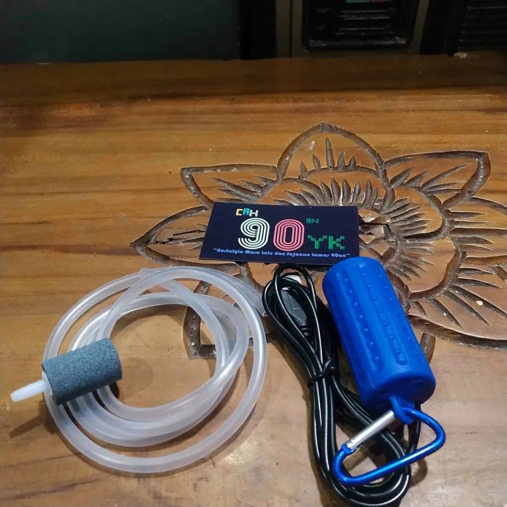 AERATOR Portable MINI Tabung warna BIRU USB colok ke Power Bank. Oxygen Air Pump Blue Color. Airator