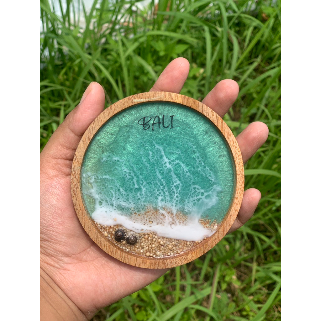Tatakan gelas kayu resin motif pantai by Sigur.id Resin Woodcraft - Coaster