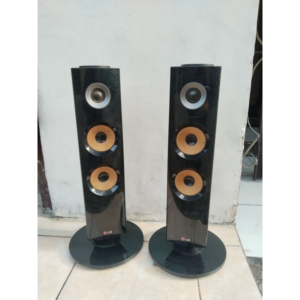 speaker tower LG original