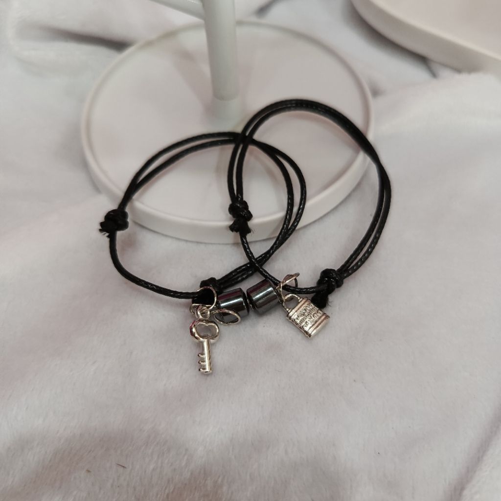 Gelang Couple Magnet / Gelang Couple Gembok dan Kunci / Gelang pasangan Murah