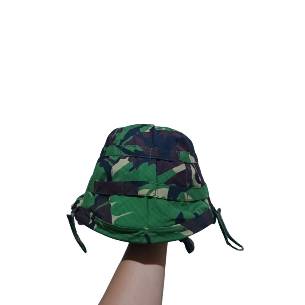Cover Sarung Helm Camo Loreng Malvinas Jatah Pembagian TNI (tidak termasuk helm)