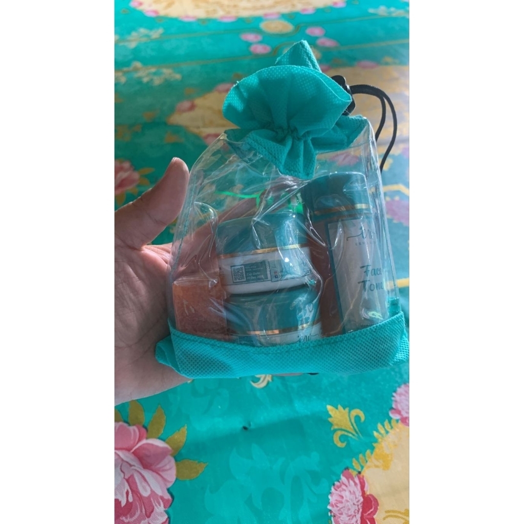 READY STOCK CREAM ERWA GLOW EW GLOW