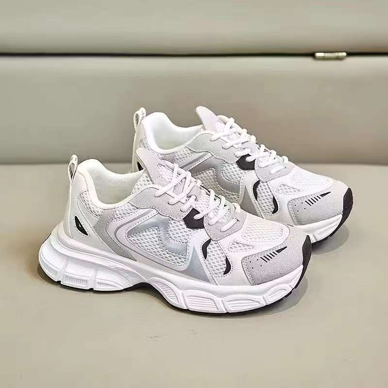 Sepatu Sneakers Import Kekinian Berkualitas tinggi Sepatu Olahraga Kasual Sepatu Sport Wanita Kets O