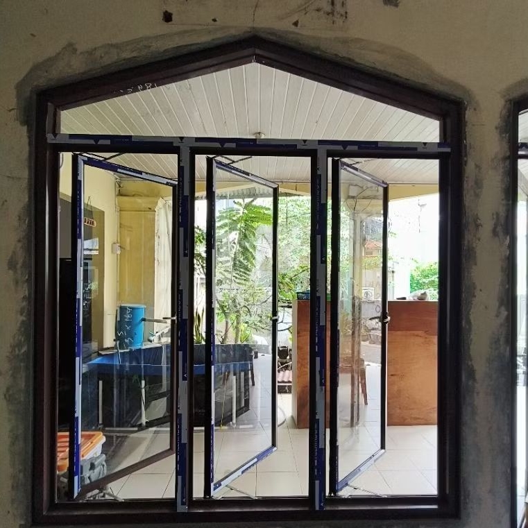 Jendela 3 daun Aluminium Dan kaca satu sisi Alexindo 4 inc