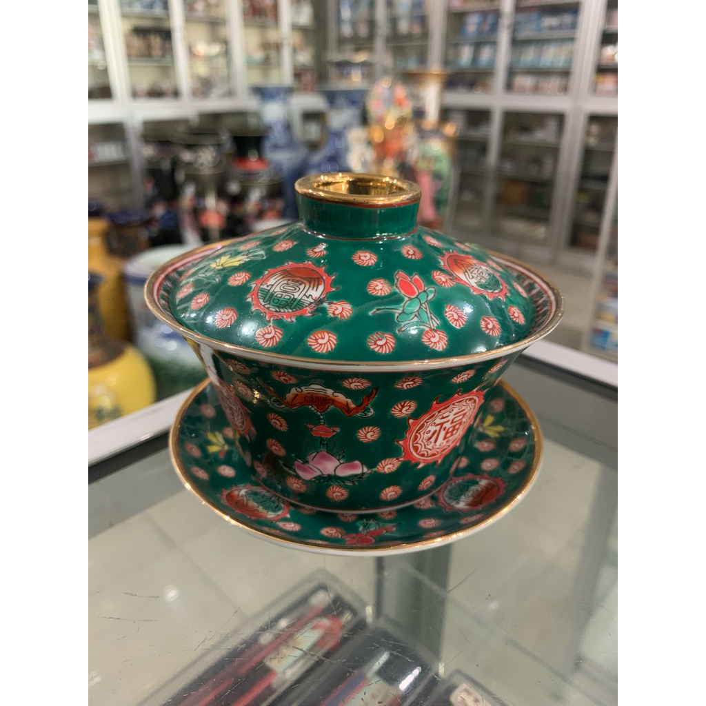 MANGKOK KACA TRADISIONAL CINA BERMOTIF