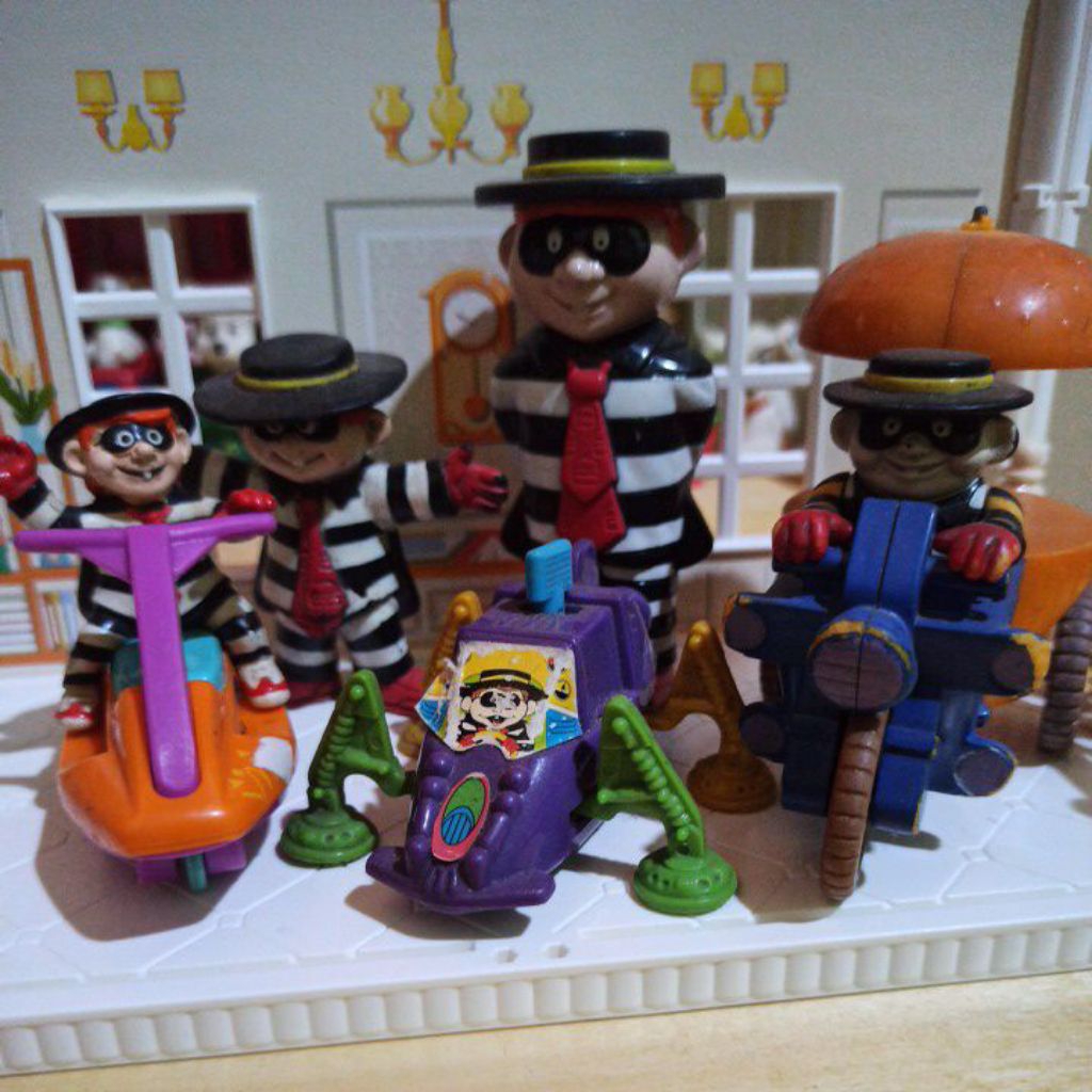 Maskot Hambuglar MCD