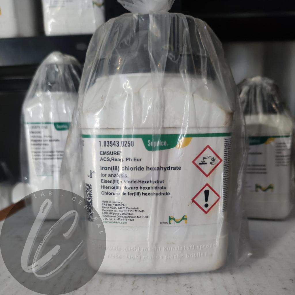 IRON III CHLORIDE HEXAHYDRATE 250GR MERCK 103943 / BESI III KLORIDA