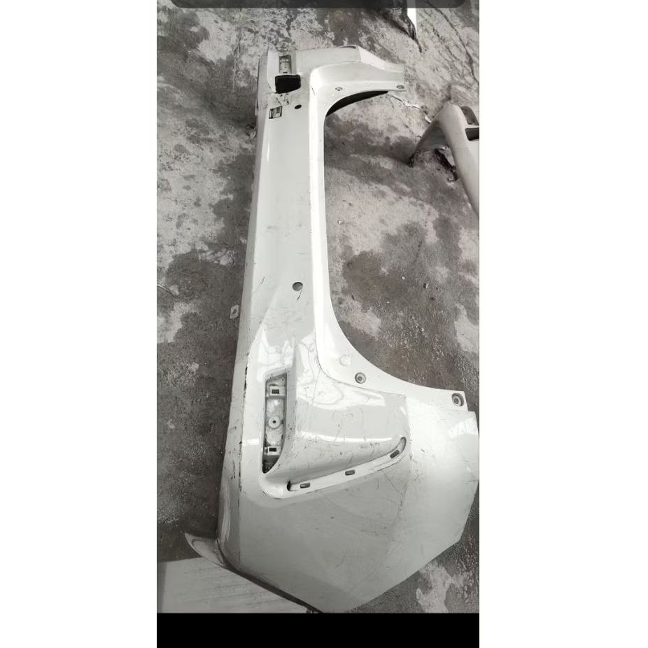 bemper belakang avanza facelift 2019