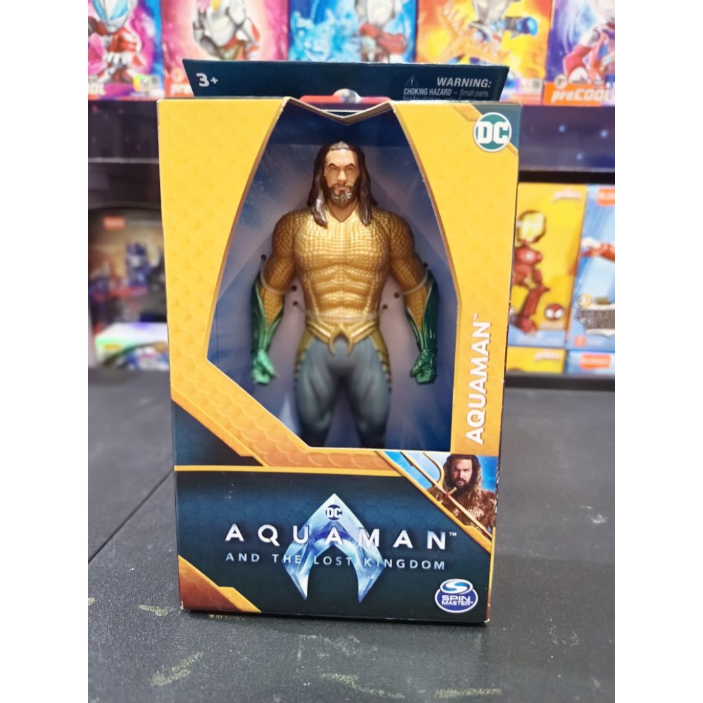 AQUAMAN FIGURE