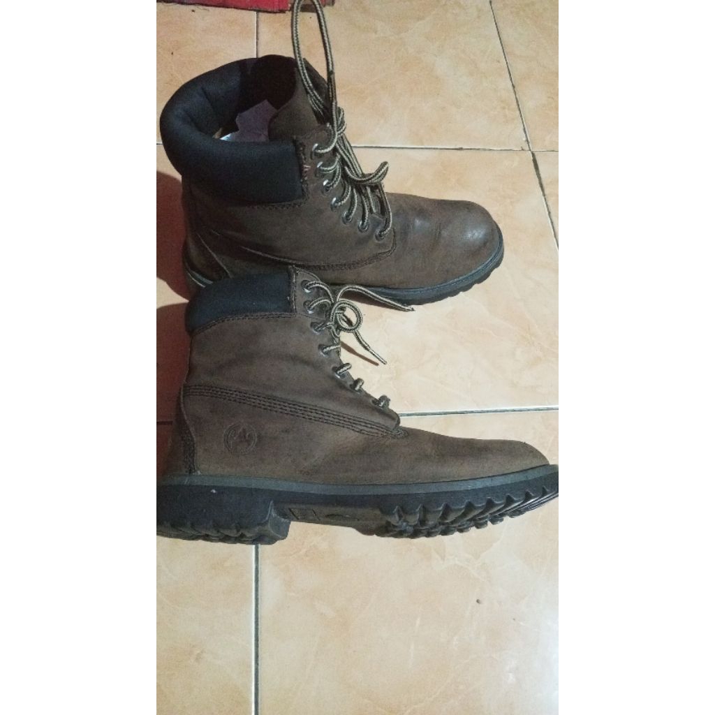 sepatu second boots kulit sepatu hiking best compony lapangan tali tinggi size 41