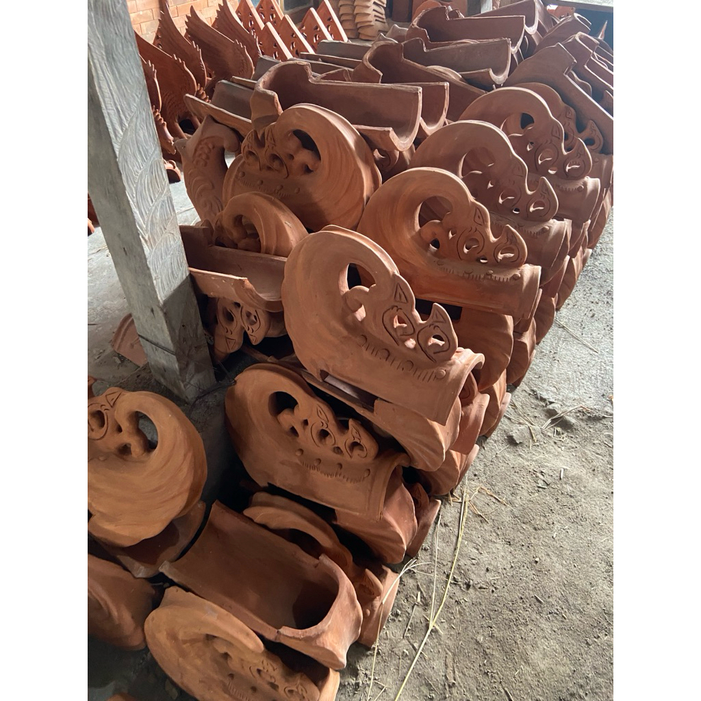 wuwung hias ujung motif kipas