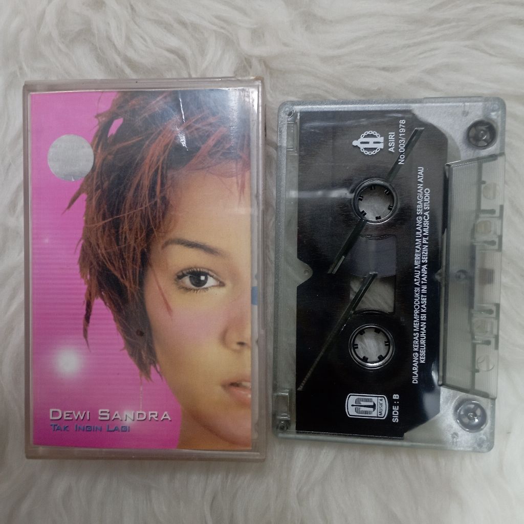 Kaset Pita Dewi sandra