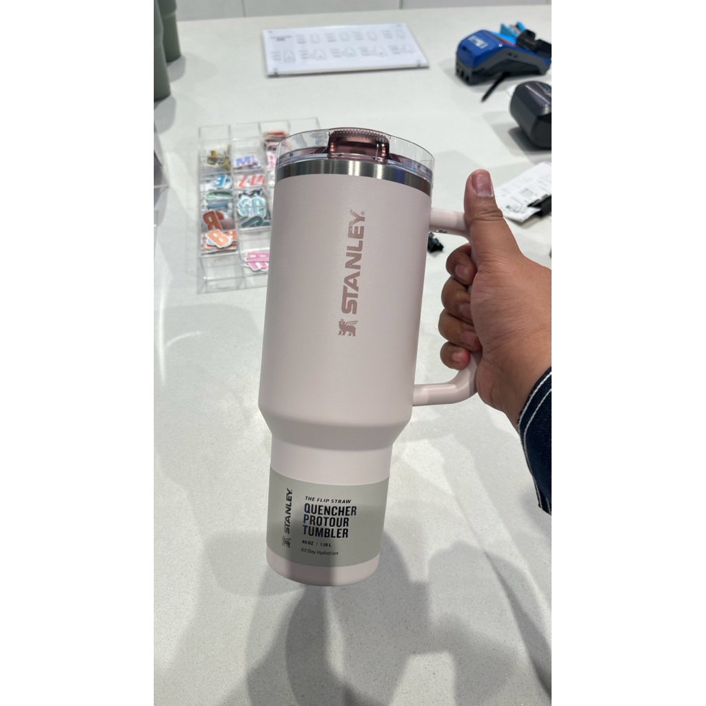 STANLEY PROTOUR ROSE QUARTZ 40oz