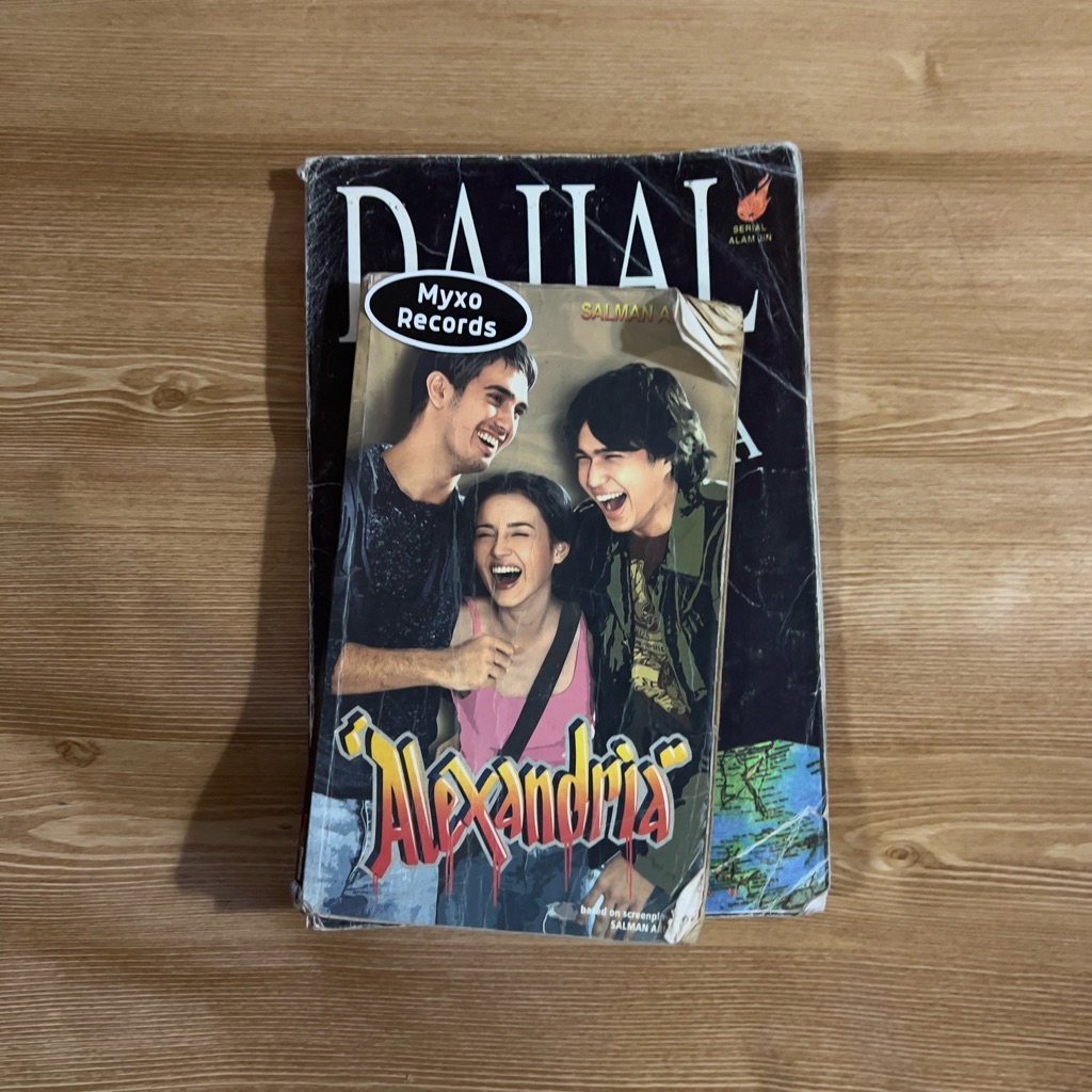 ORIGINAL NOVEL ALEXANDRIA SALMAN ARISTO BUKU CATATAN AKHIR SEKOLAH PETERPAN NOAH BASED ON SCREENPLAY