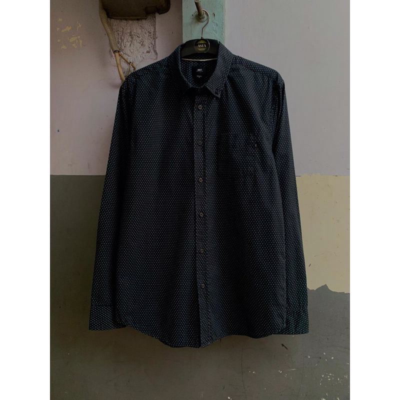 kemeja lengan panjang obey preloved