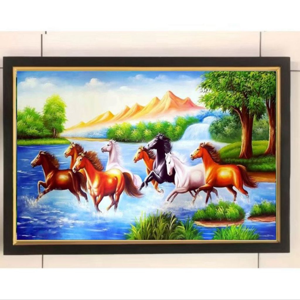hiasan dinding lukisan kuda 8 berlari plus bingkai ukuran 65 x45cm