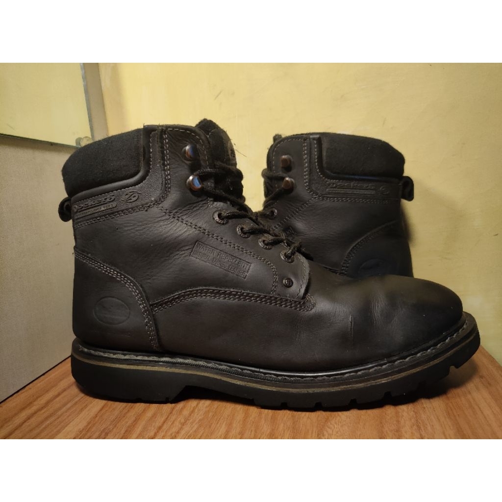 SEPATU DOCKERS BEKAS/SECOND SIZE 43