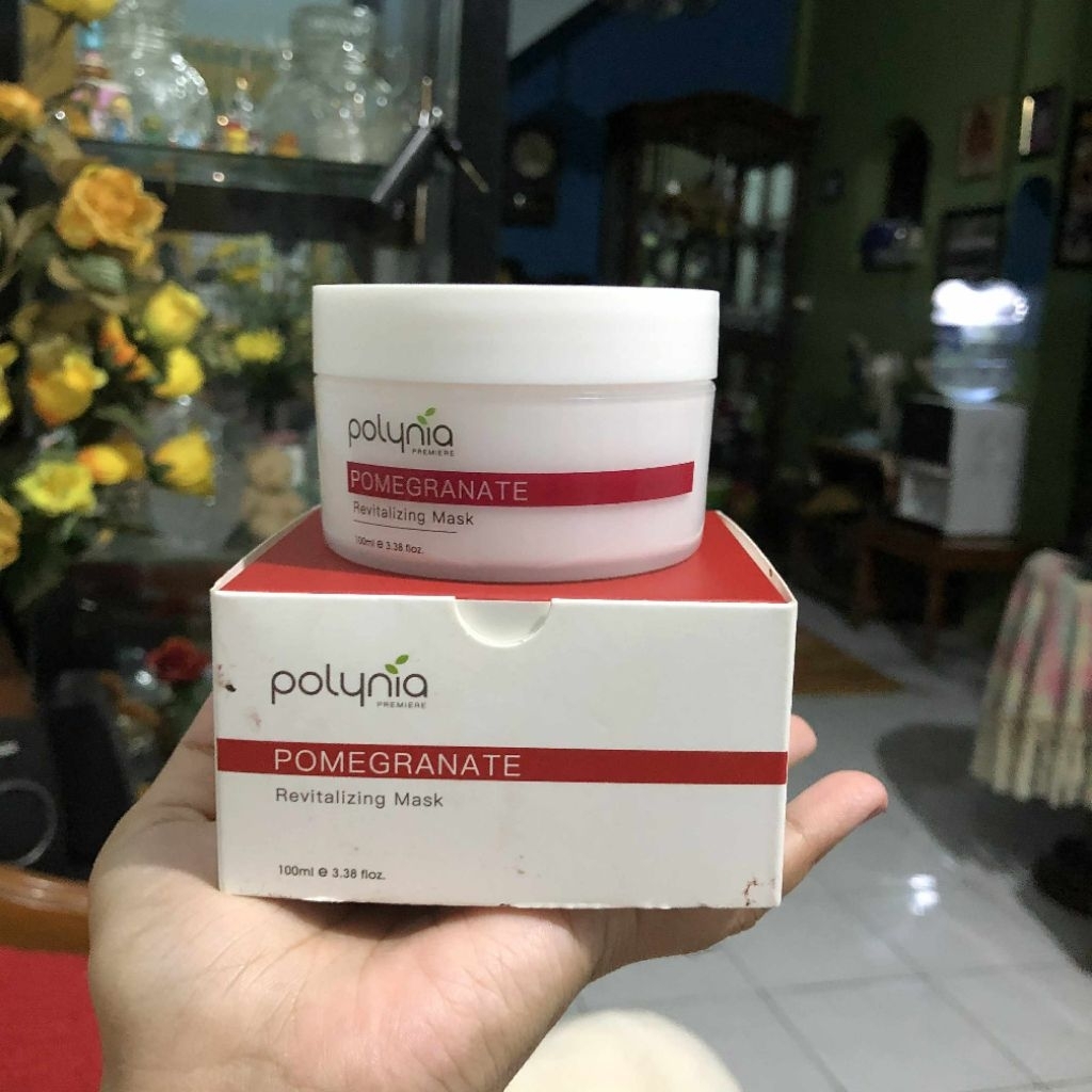 POLYNIA Pomegranate Revitalizing Mask