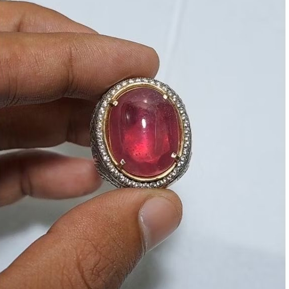 Natural red ruby .memo CGL
