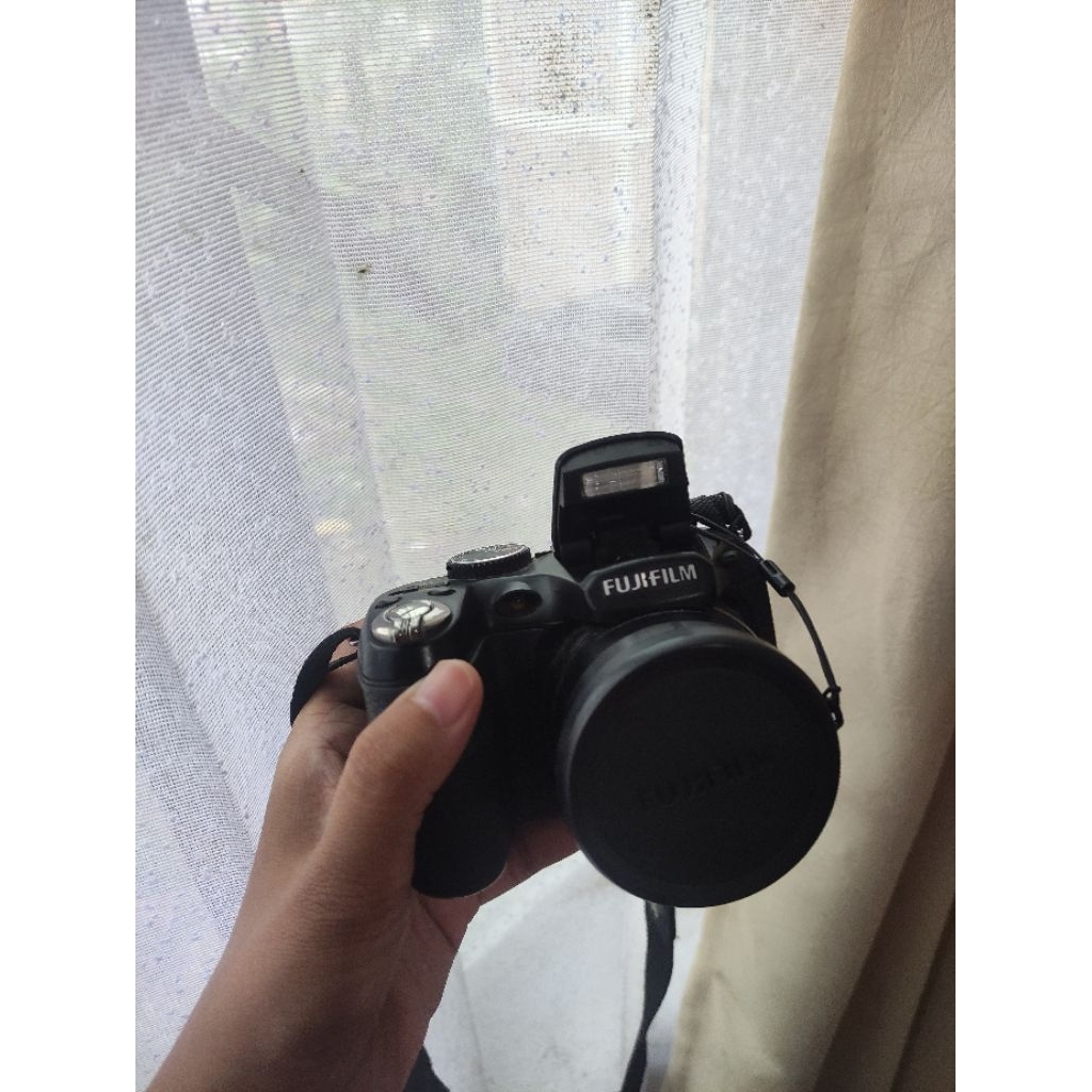 Preloved kamera FUJIFILM FINEPIX S