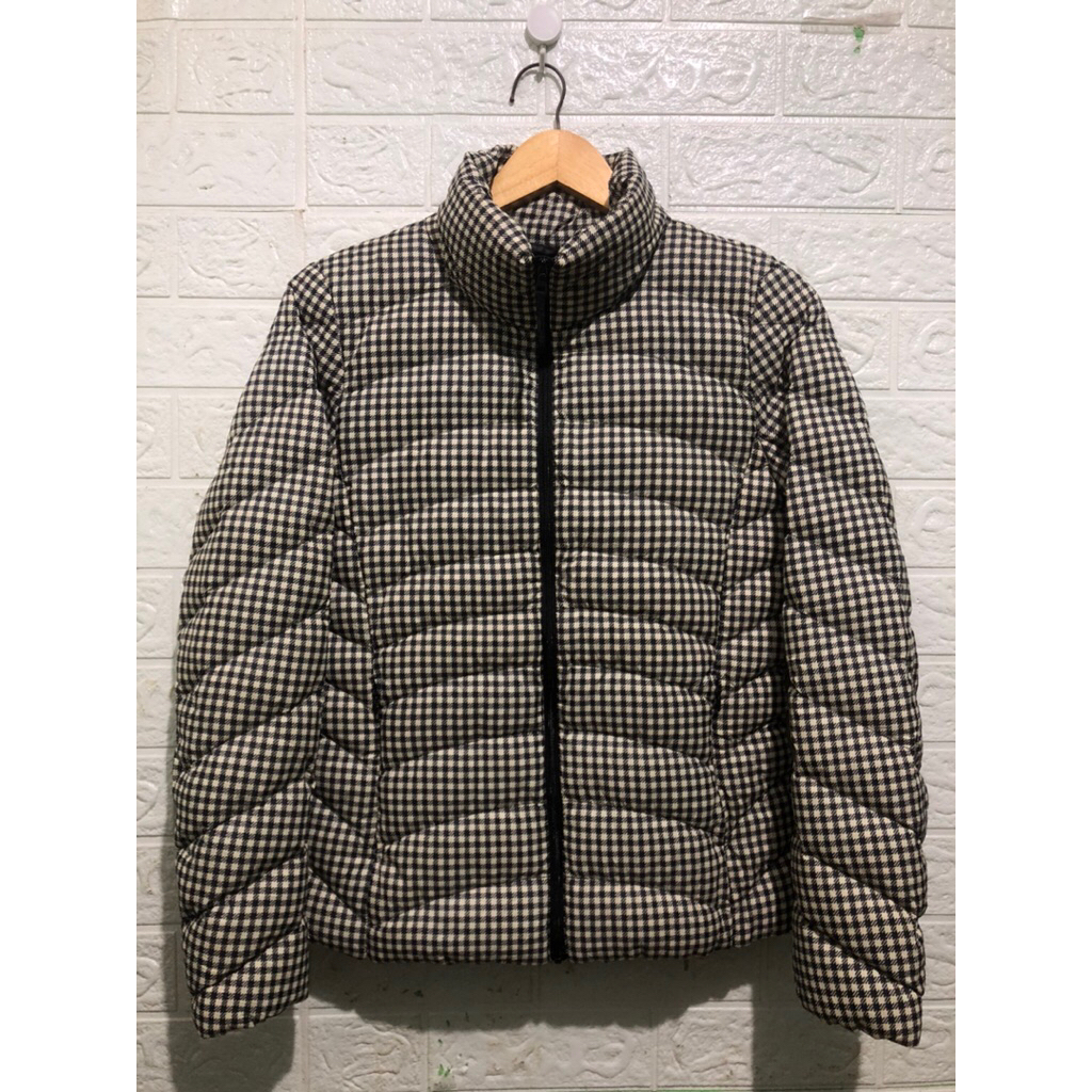 UNIQLO ultralight down long neck jaket motif kotak cream hitam