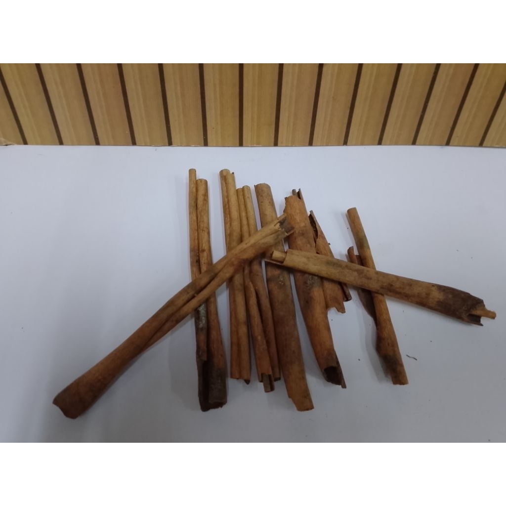KAYU MANIS BATANG 50GRAM / BATANG KAYU MANIS 50GRAM