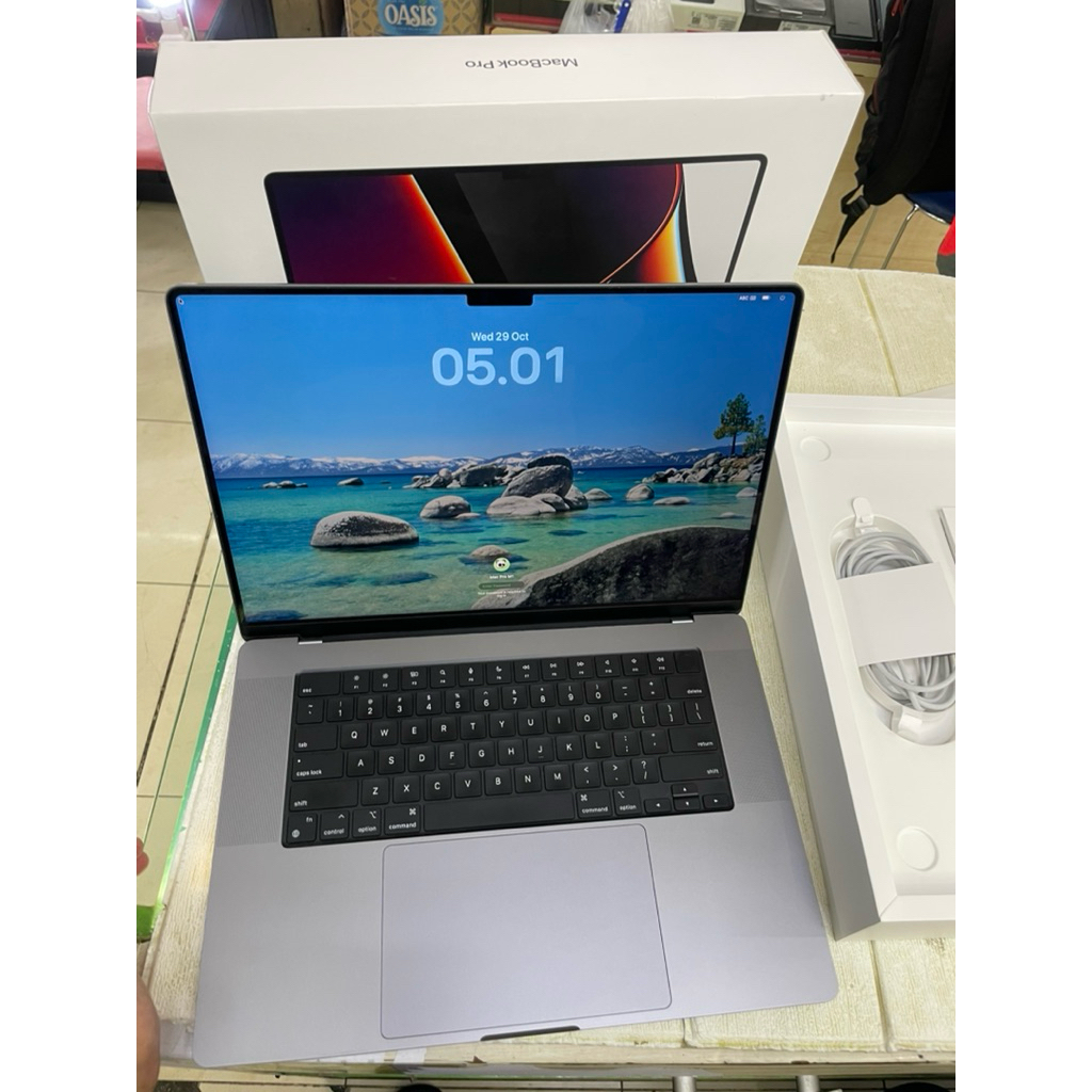 (ibox) Macbook M1 Pro 16-inch ram 16gb/1tb cpu 10 core gpu 16 core bekas fulset original